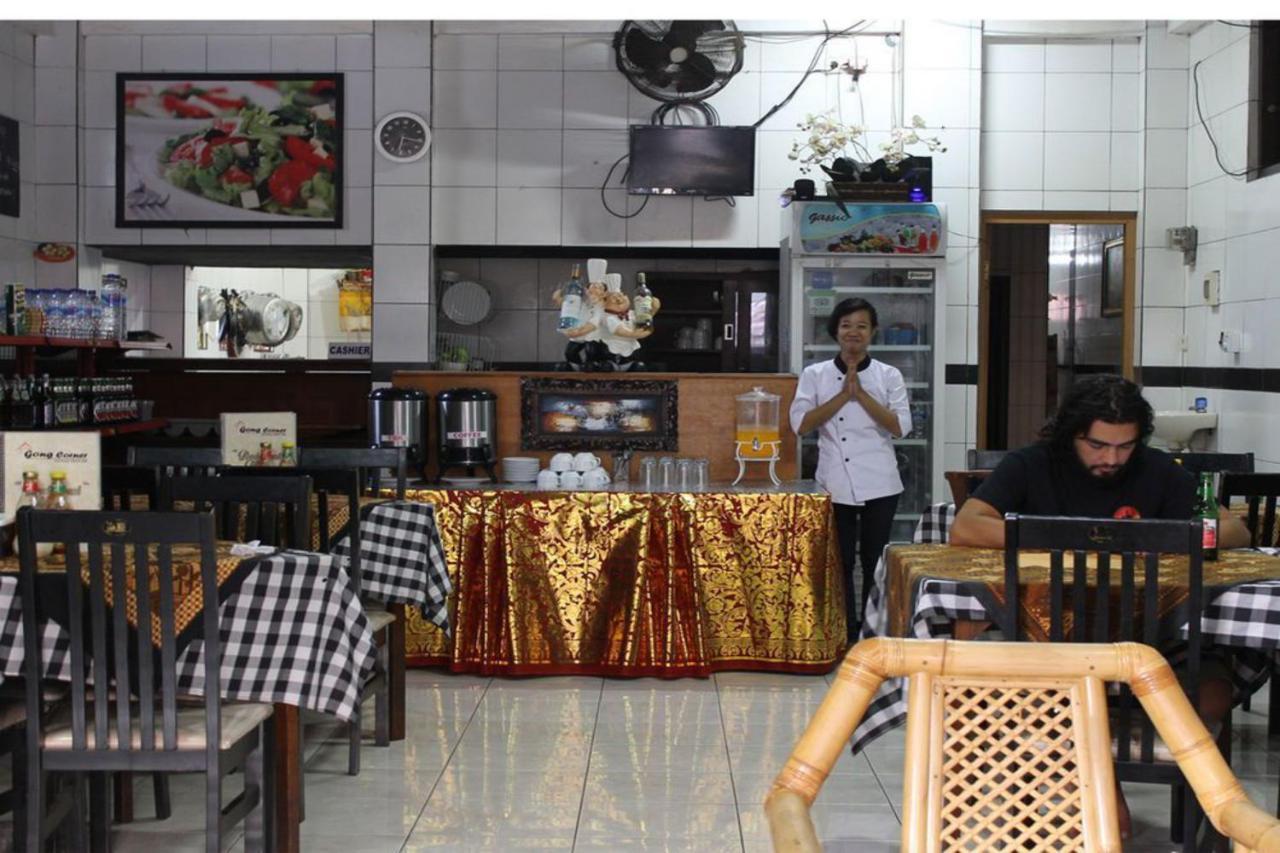 Vaccinated Staff - Oyo 3523 Gong Corner Homestay กูตา ภายนอก รูปภาพ